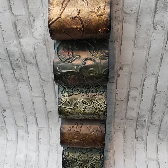 Artistic 5-Bottle Wave Wall-Mount Wine Rack - Brown/Green - Picture 3 of 9